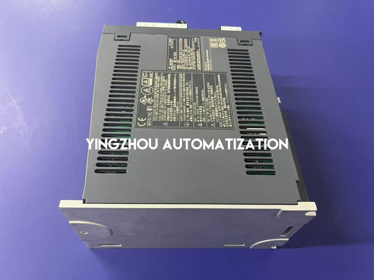 Mitsubishi MELSERVO JE Series MR-JE-200A Servo Motor 2KW 11A 3PH 200Vac-240Vac-YingZhou Automatization
