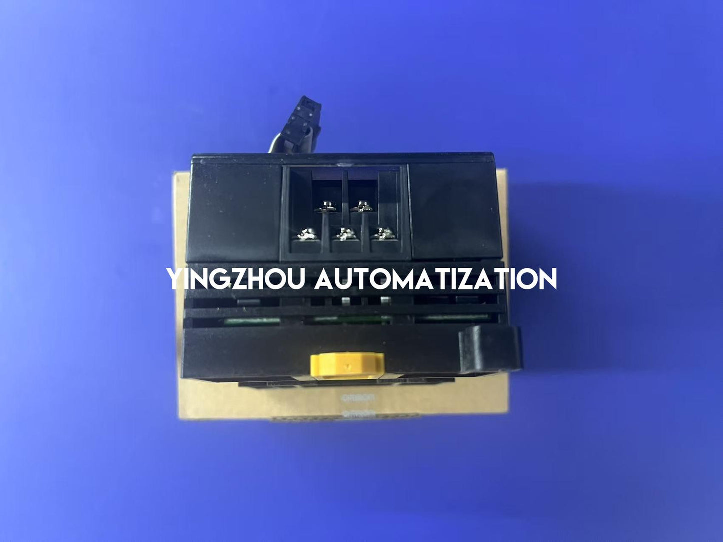 Omron CP1W Series CP1W-8ER PLC Output Module-YingZhou Automatization