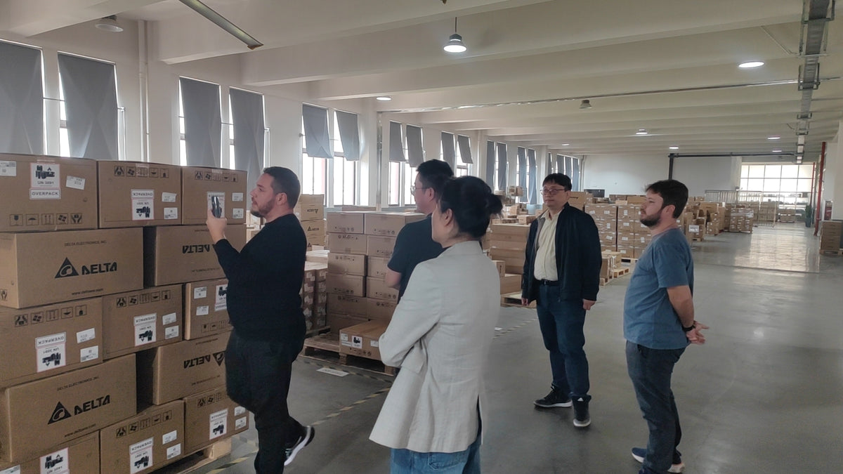 Yingzhou industrial automation warehouse and shipping operations