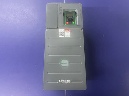 Schneider ATV610D18N4 | Altivar 610 VFD Inverter | 18.5kW 25HP | 38.5A Output | Three-Phase 380V-460V | Built-in EMC Filter | Brand New Original