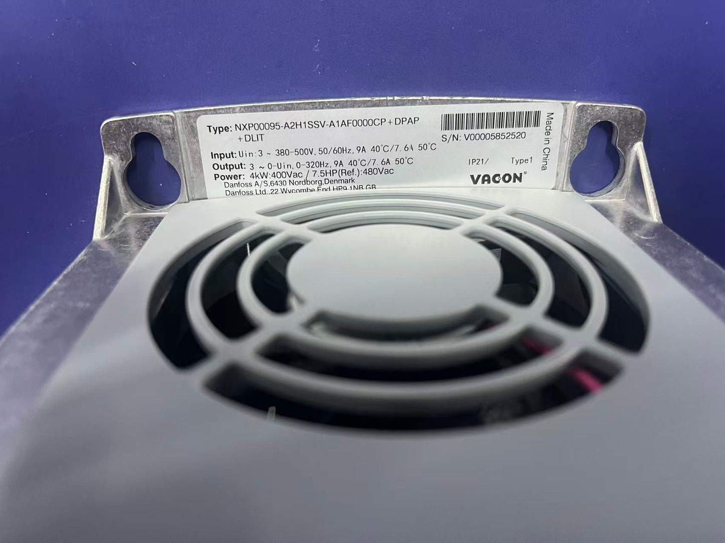 Vacon NXP00095-A2H1SSV-A1AF0000CP Variable Frequency Drive | NXP Series | 4kW 5.5HP | 400V 3-Phase | High-Performance Industrial Inverter | Brand New Original