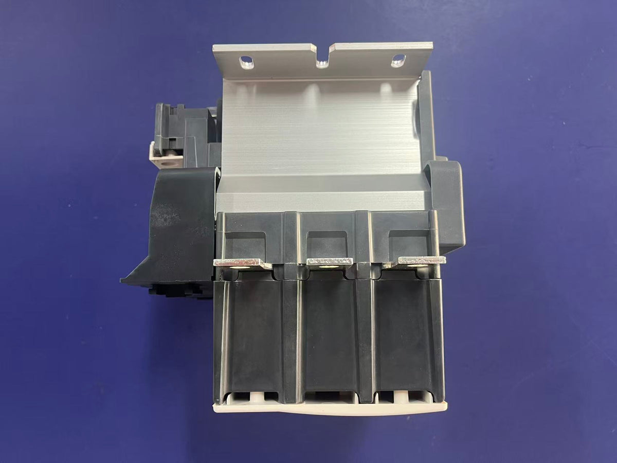 Schneider LC1D205M7C TeSys Deca 3P 205A 220V AC 50/60Hz Contactor