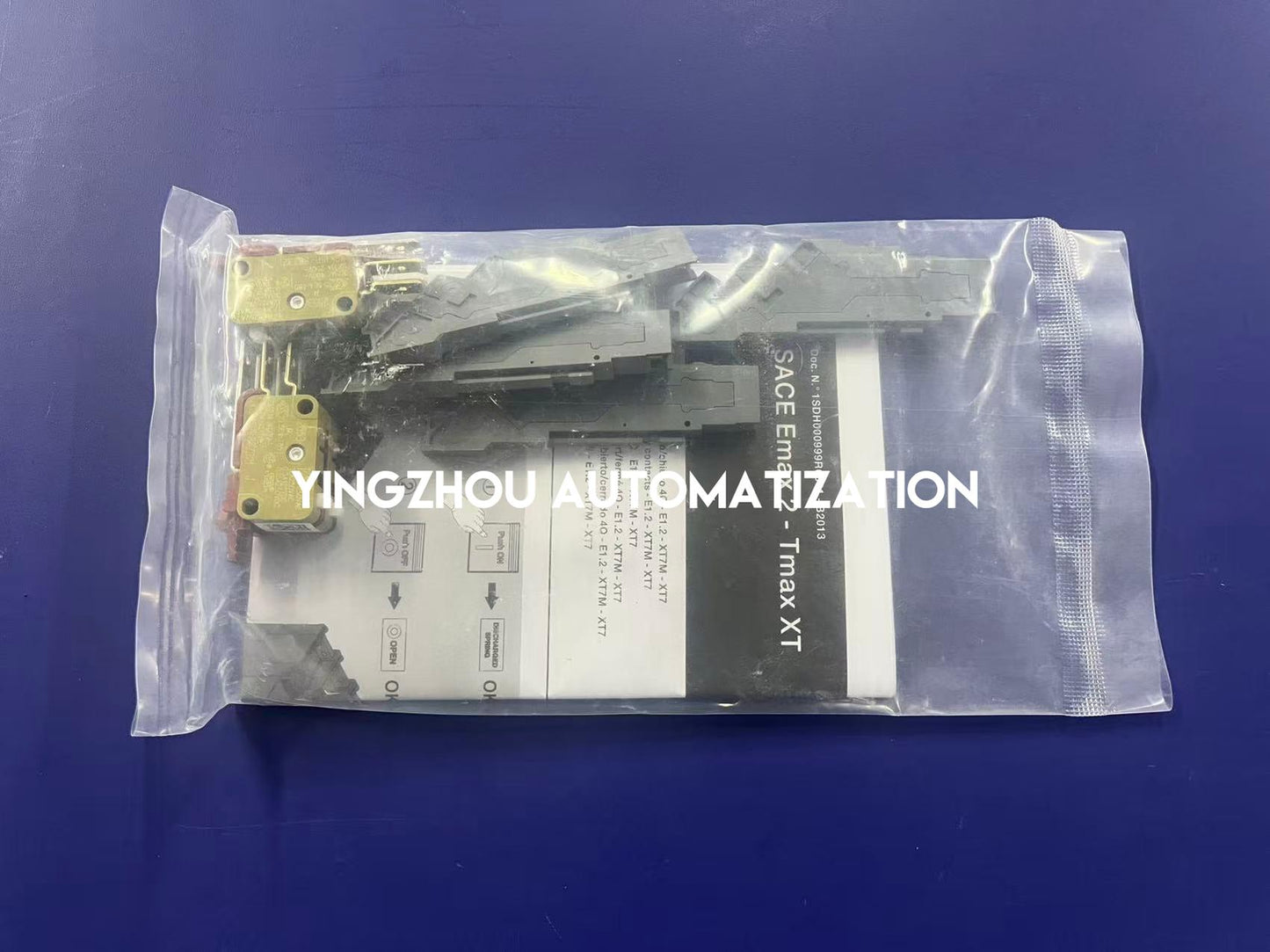ABB 1SDA073750R1 AUX 4Q Auxiliary Contacts | 400V, For Emax 2 E1.2, Status Monitoring, Brand New Original-YingZhou Automatization