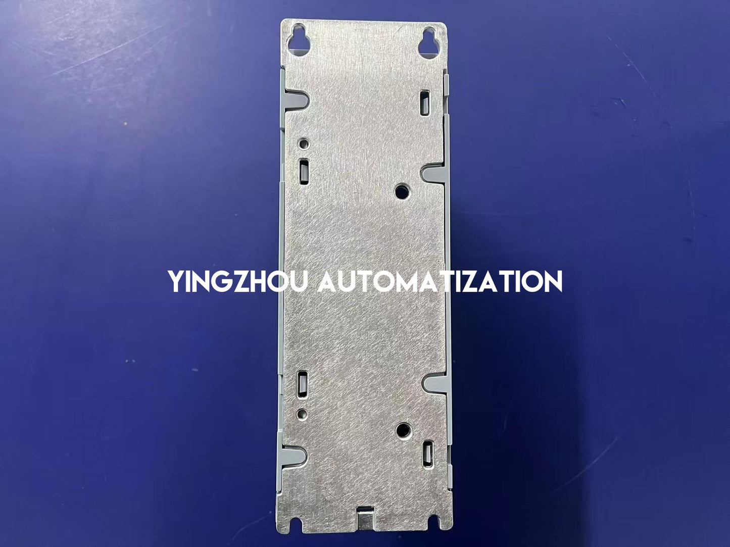 Danfoss 131N7383 FC-302PK75T5E20H1XGXXXXSXXXXALBXCXXXXDX VLT AutomationDrive | 0.75kW 380-500V Frequency Inverter | Brand New Original-YingZhou Automatization