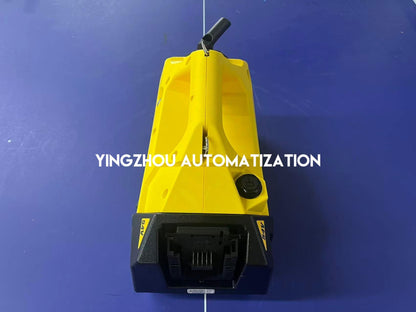 ENERPAC XC2202ME Cordless Hydraulic Pump 3/2 Manual Valve 122 in3 Usable Oil Batteries and Charger Included 230V-YingZhou Automatization
