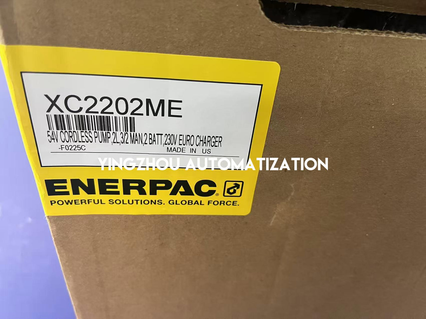 ENERPAC XC2202ME Cordless Hydraulic Pump 3/2 Manual Valve 122 in3 Usable Oil Batteries and Charger Included 230V-YingZhou Automatization