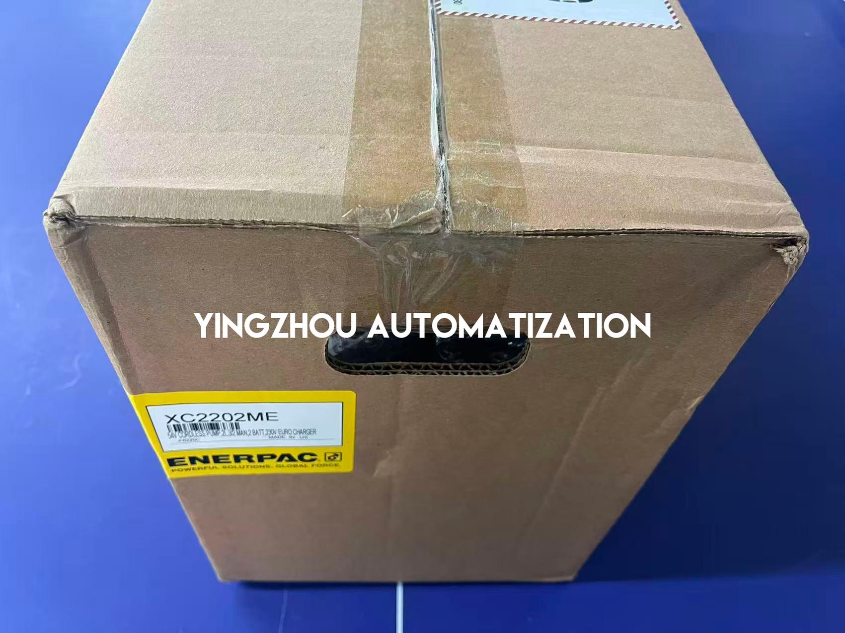 ENERPAC XC2202ME Cordless Hydraulic Pump 3/2 Manual Valve 122 in3 Usable Oil Batteries and Charger Included 230V-YingZhou Automatization
