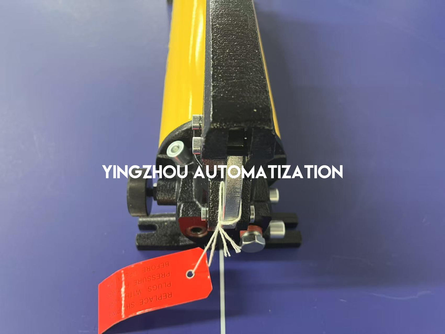 Enerpac P80 | Two-Speed Hydraulic Hand Pump | 10,000 Psi 700 Bar Rated | 134 in³ (2.2L) Usable Oil Reservoir | Single-Acting Cylinder Power Unit | Brand New Original-YingZhou Automatization
