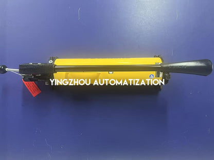 Enerpac P84 ULTIMA Two-Speed Steel Hydraulic Hand Pump 700 Bar with 4-Way Valve-YingZhou Automatization