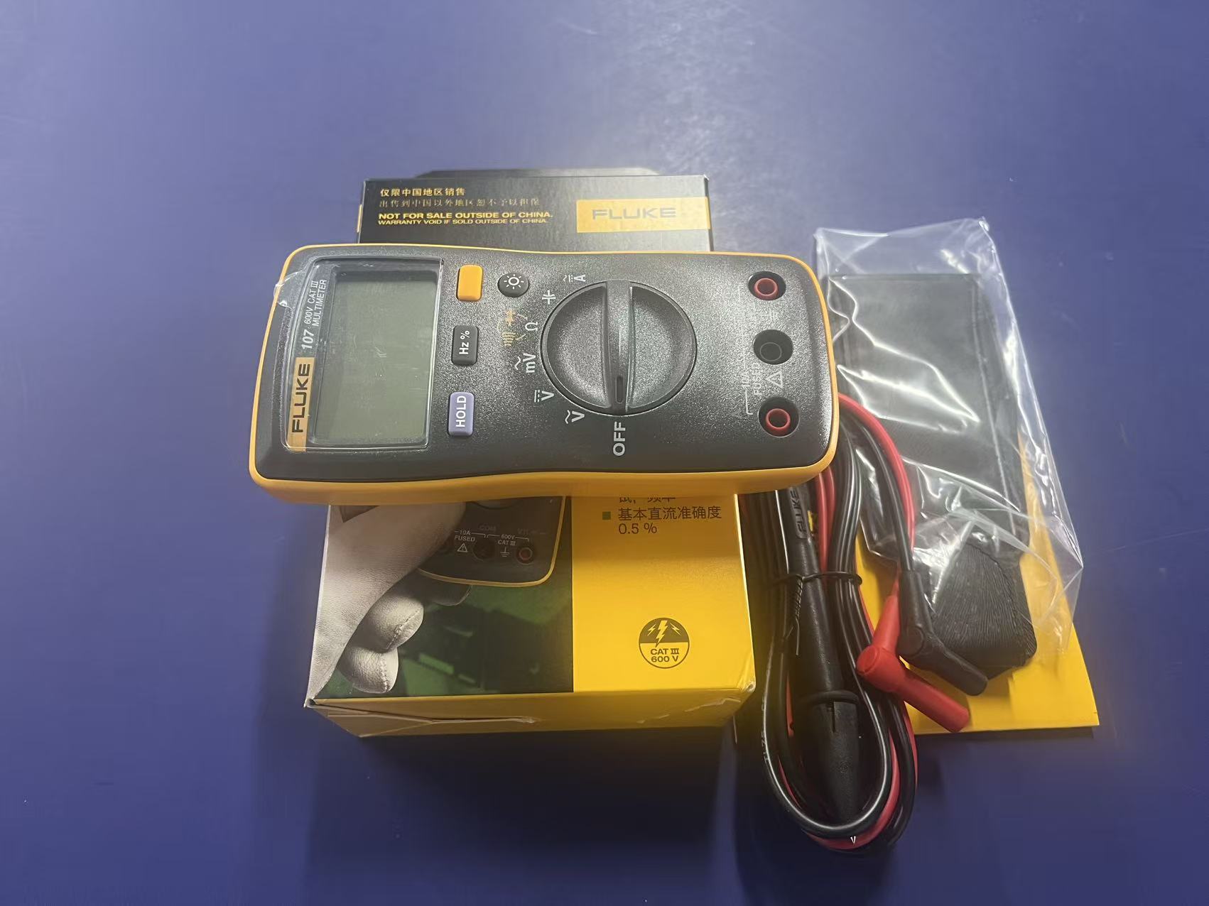 Fluke 107 | Mini Palm-Sized Digital Multimeter | AC/DC Voltage Current Tester | Backlight Display Meter | Brand New Original-YingZhou Automatization