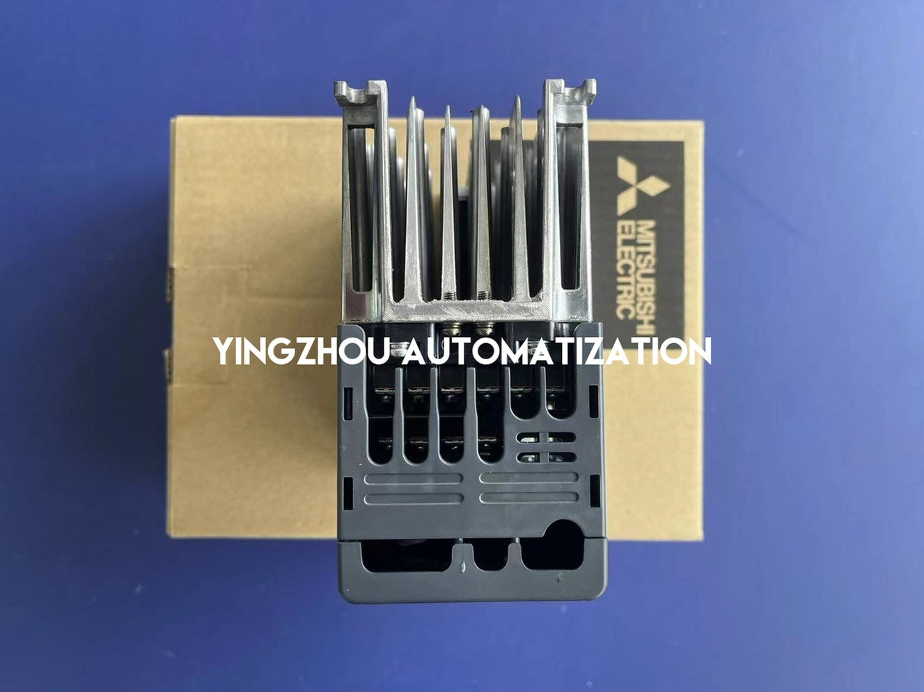 Mitsubishi Electric FR-D700 VFD - 0.75kW (1HP), 4.2A, 200-240V 3-Phase | FR-D720-0.75K-YingZhou Automatization