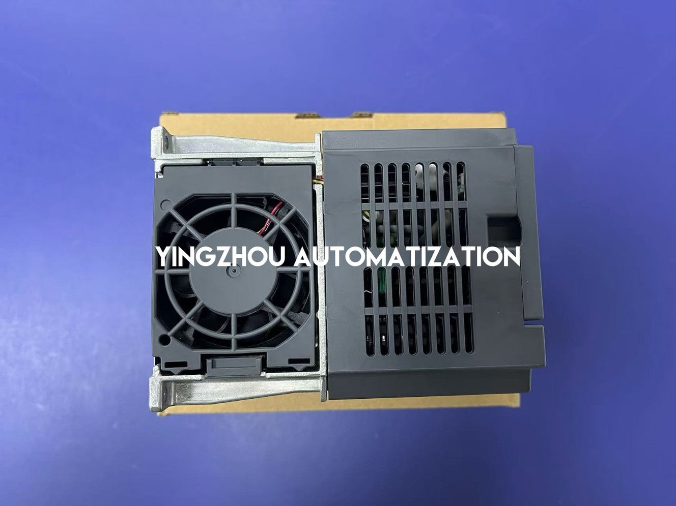 Mitsubishi Electric FR-D700 VFD - 2.2kW (3HP), 5.0A, 380-480V 3-Phase | FR-D740-2.2K-CHT-YingZhou Automatization