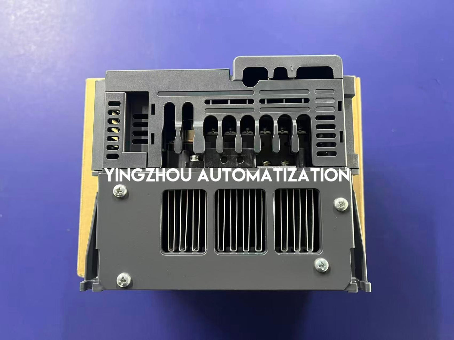 Mitsubishi Electric FR-D700 VFD - 3.7kW (5HP), 17.5A, 200-240V 3-Phase | FR-D720-3.7K-YingZhou Automatization