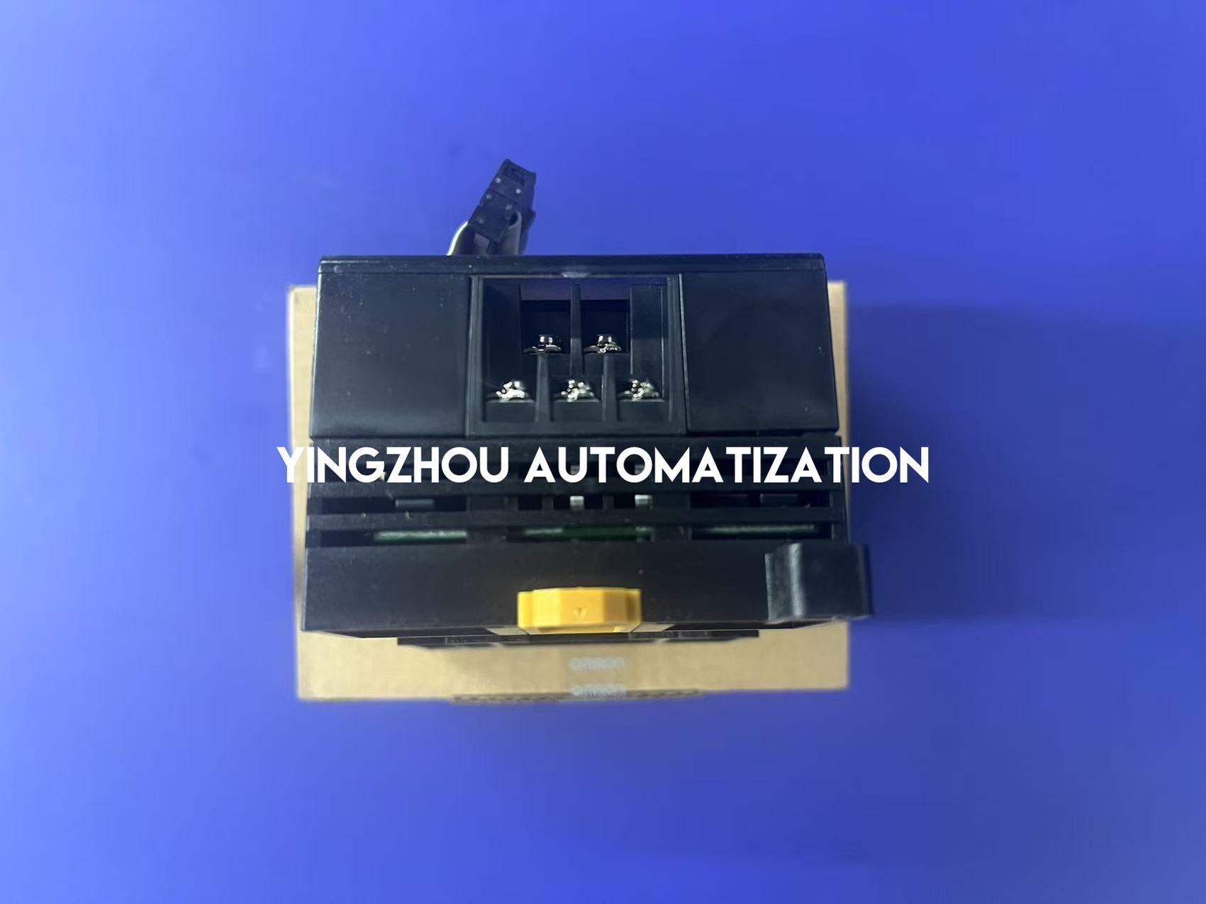 Omron CP1W Series CP1W-8ER PLC Output Module-YingZhou Automatization