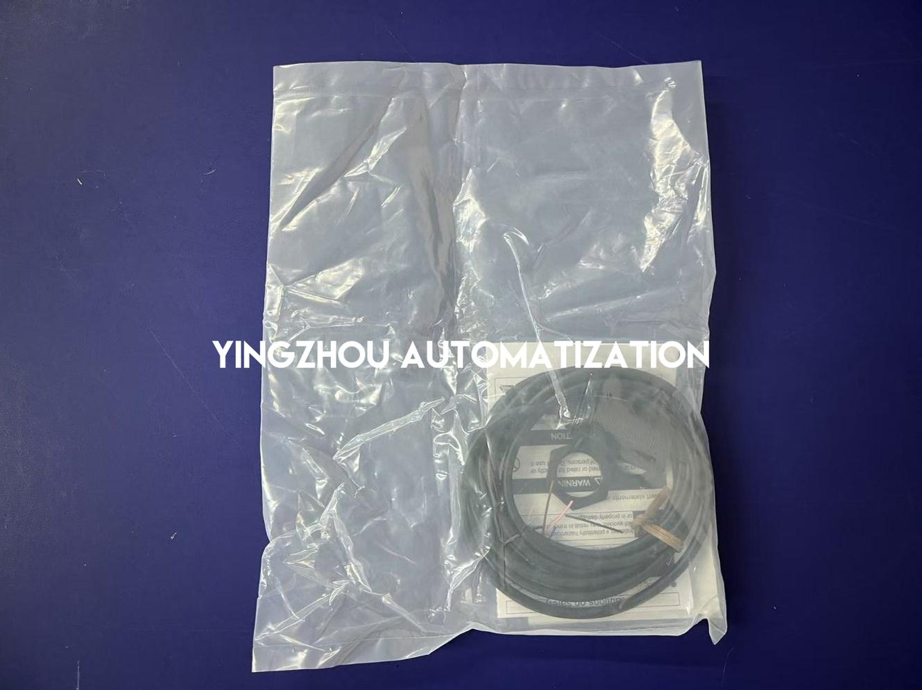 Omron E3FA-RP12 Retro-reflective Photoelectric Sensor | M18 Plastic, 4m Range, PNP, M12 Connector-YingZhou Automatization