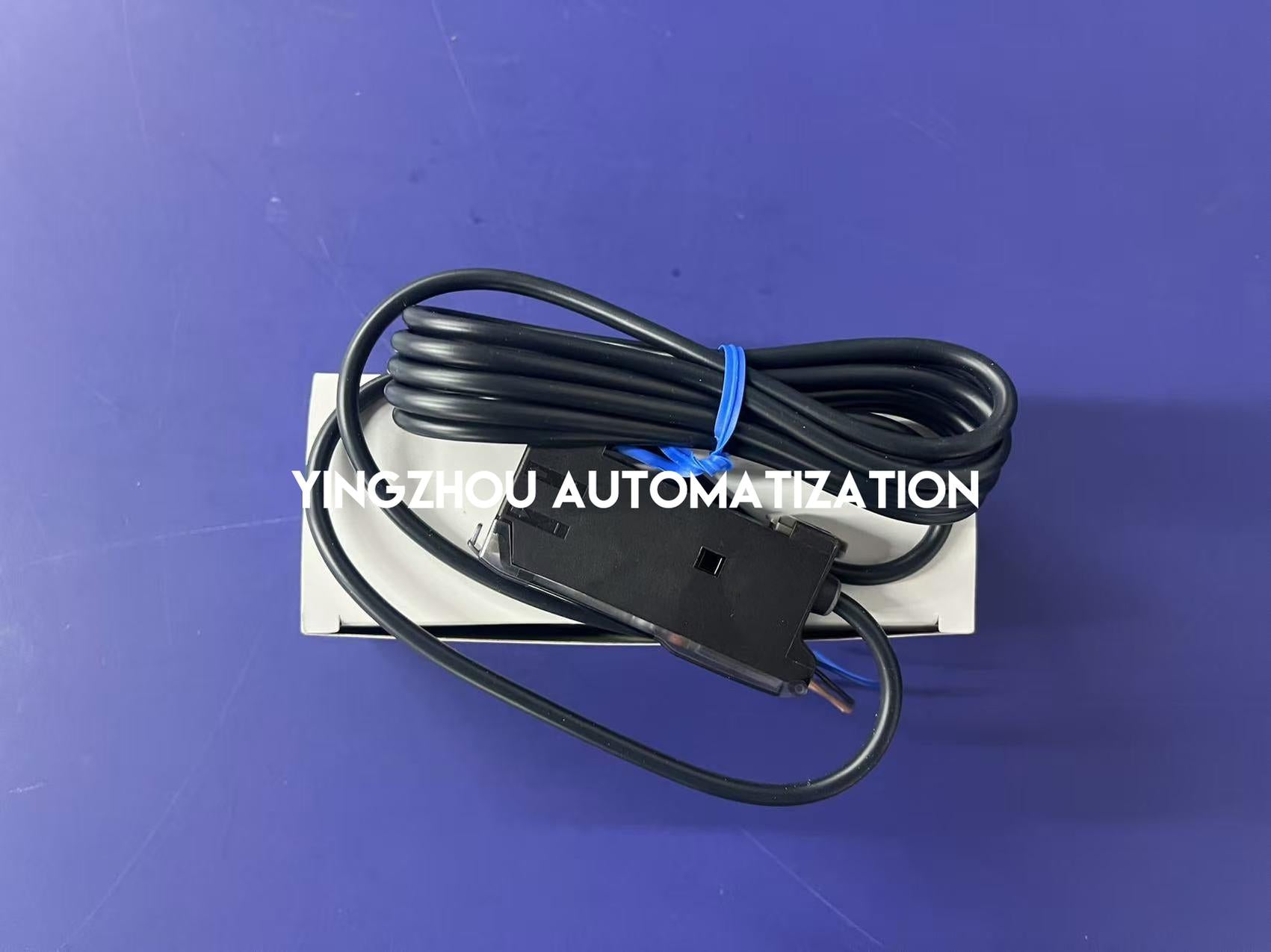 Omron E3X-NA41 Photoelectric sensor, optical fibre amplifier, bar LED display, DC, 3-wire, PNP, 2 m cable-YingZhou Automatization