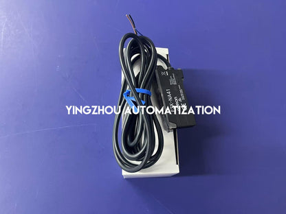 Omron E3X-NA41 Photoelectric sensor, optical fibre amplifier, bar LED display, DC, 3-wire, PNP, 2 m cable-YingZhou Automatization