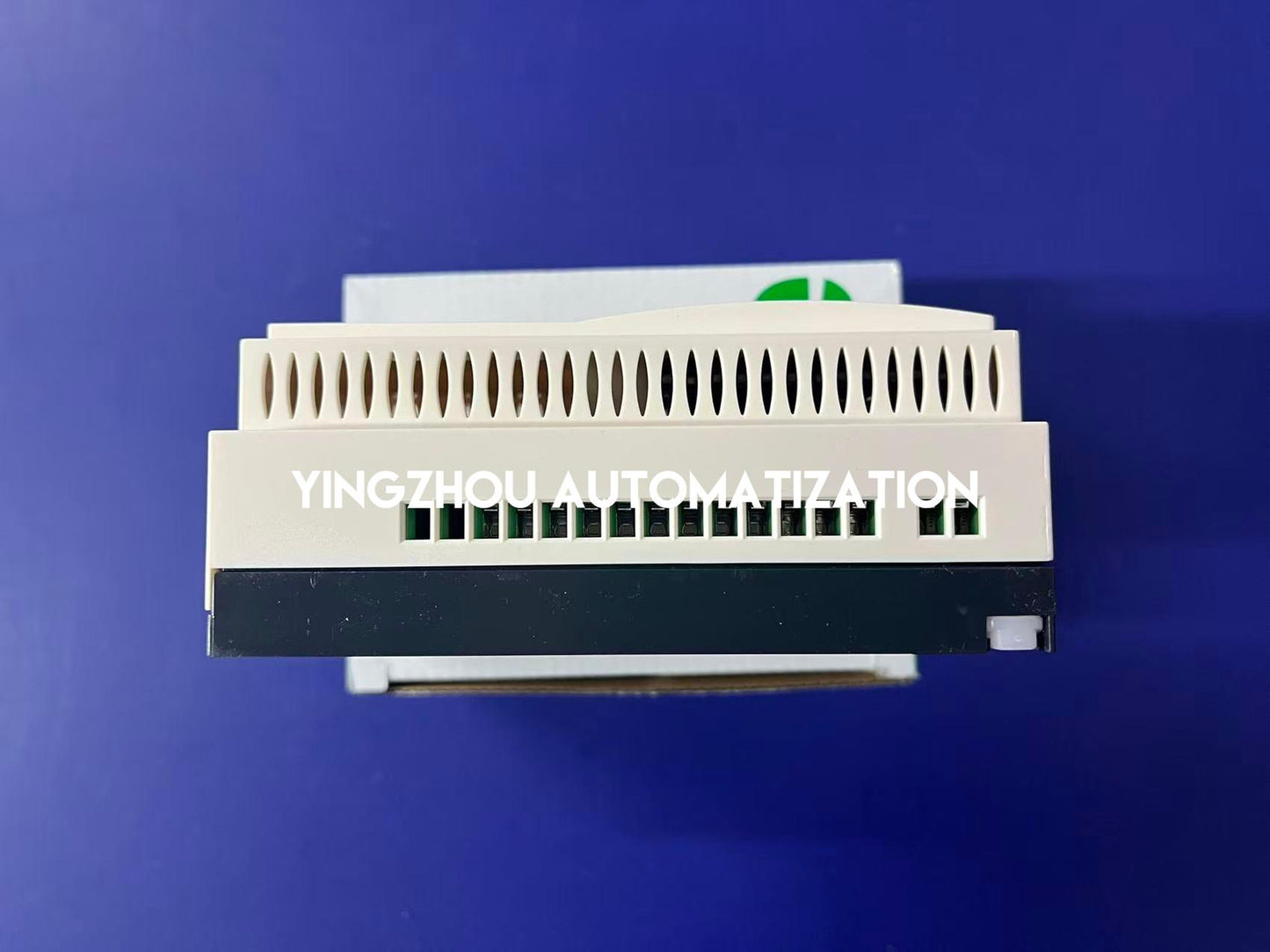 Schneider Electric SR2B201FU Zelio Logic Smart Relay | 20 I/O, 100-240V AC Compact Controller-YingZhou Automatization
