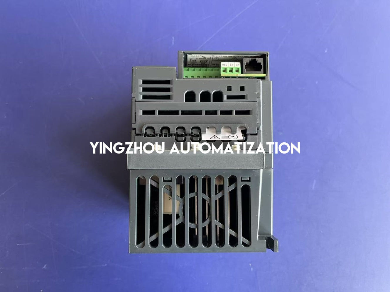 Toshiba VF-S15 VFD VFS15-4007PL1-CH | 1 HP, 3-Phase 480V, 0.75kW, IP20-YingZhou Automatization