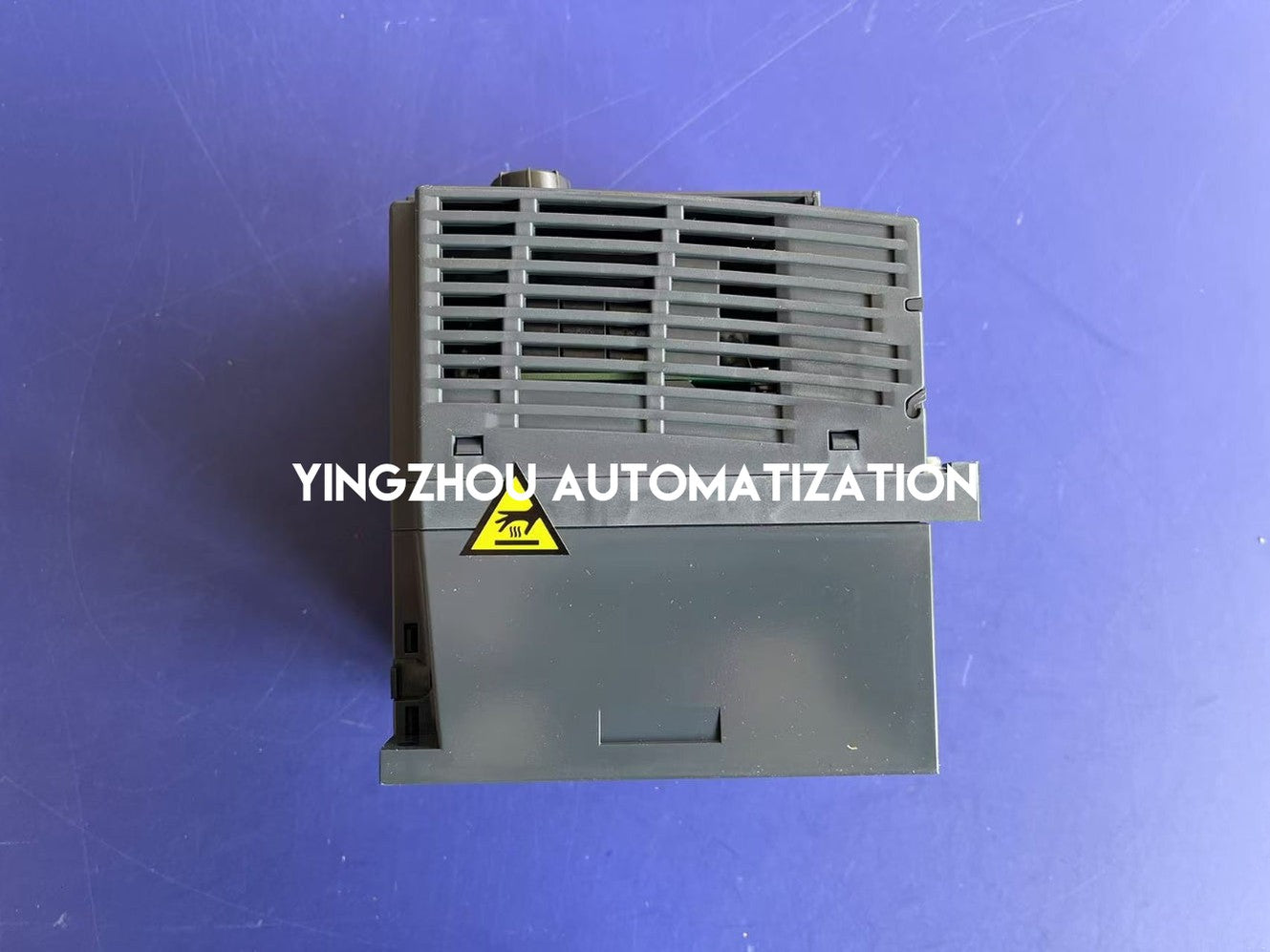 Toshiba VF-S15 VFD VFS15-4007PL1-CH | 1 HP, 3-Phase 480V, 0.75kW, IP20-YingZhou Automatization